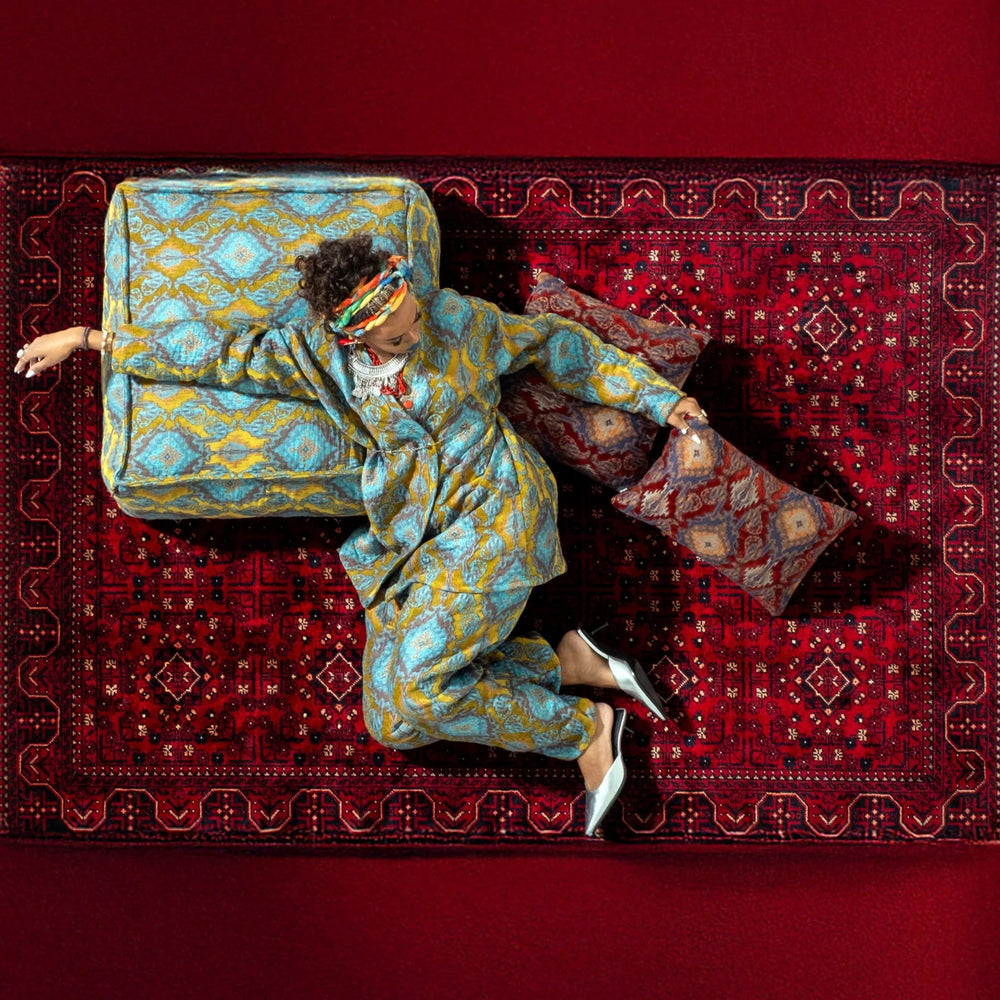İkat Kare Puf