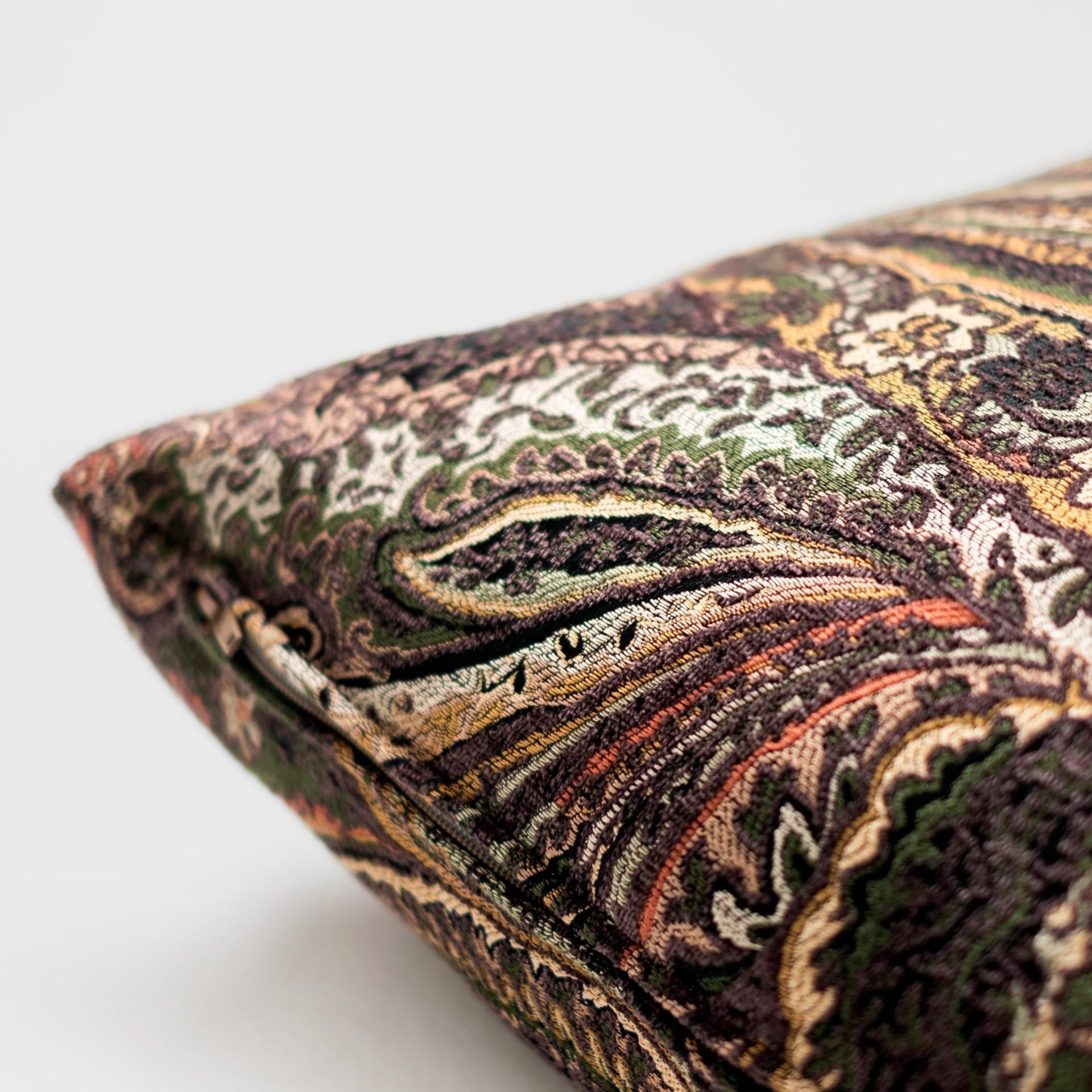 Saloni Paisley