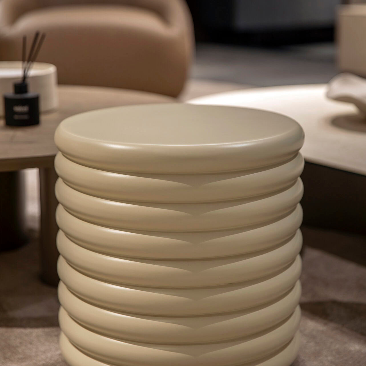 maris-side-table-ima1_1de9eeaa-8350-4a22-a691-cb5f781d1114.jpg